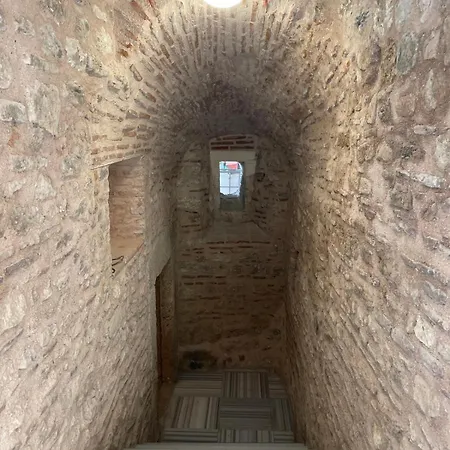 Lina Oldcity איסטמבול